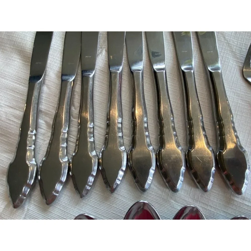 Silhouette Pattern 1959 International Silver Co. Silverplate Service for 8